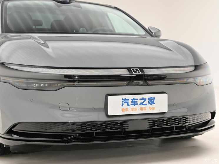 极氪 极氪007 2024款 双电机 极氪 极氪007 2024款 双电机