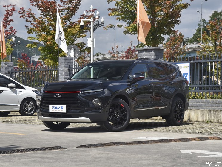 上汽通用雪佛兰 开拓者 2023款 轻混 650T Redline 霆版 上汽通用雪佛兰 开拓者 2023款 轻混 650T Redline 霆版