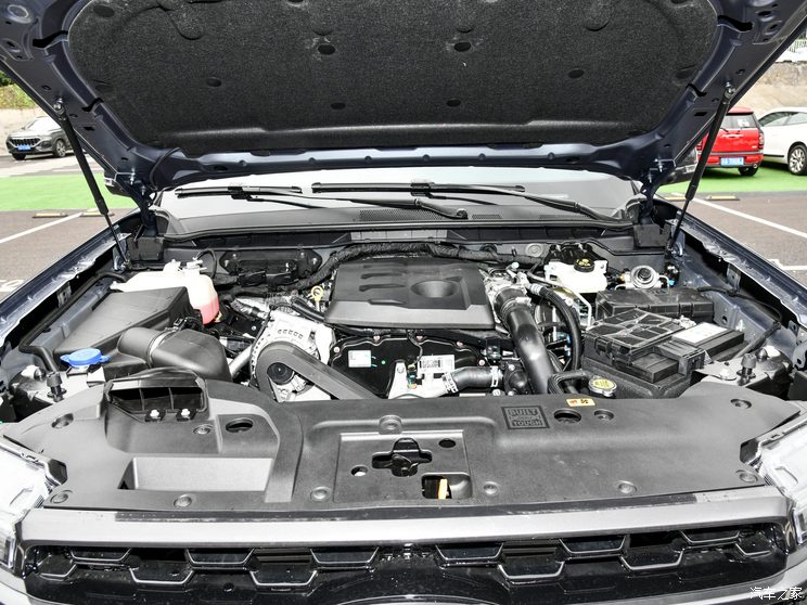 江铃福特 游骑侠Ranger 2023款 野地四驱自动版 柴油 江铃福特 游骑侠Ranger 2023款 野地四驱自动版 柴油