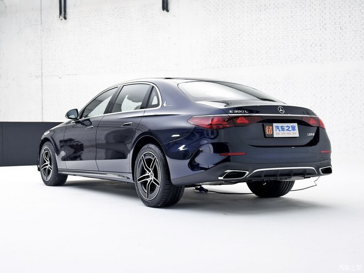北京奔驰 奔驰E级 2024款 E 300 L 尊贵运动型 北京奔驰 奔驰E级 2024款 E 300 L 尊贵运动型