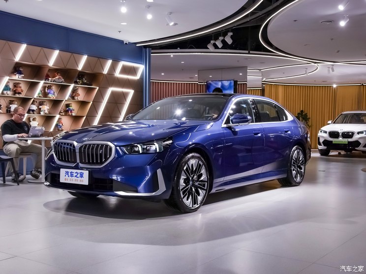 华晨宝马 宝马i5 2024款 eDrive 40L 豪华套装 华晨宝马 宝马i5 2024款 eDrive 40L 豪华套装