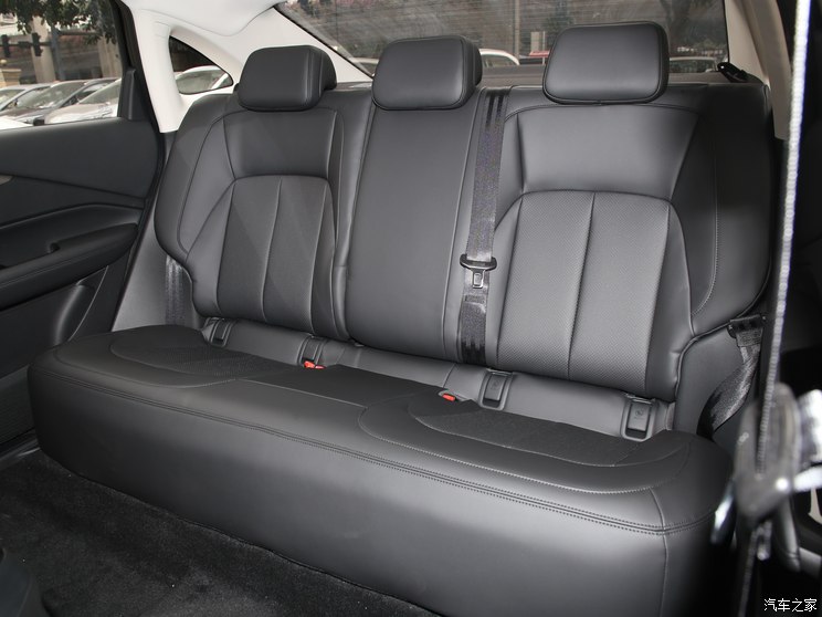 上汽通用五菱 五菱星光 2023款 70 标准版 上汽通用五菱 五菱星光 2023款 70 标准版