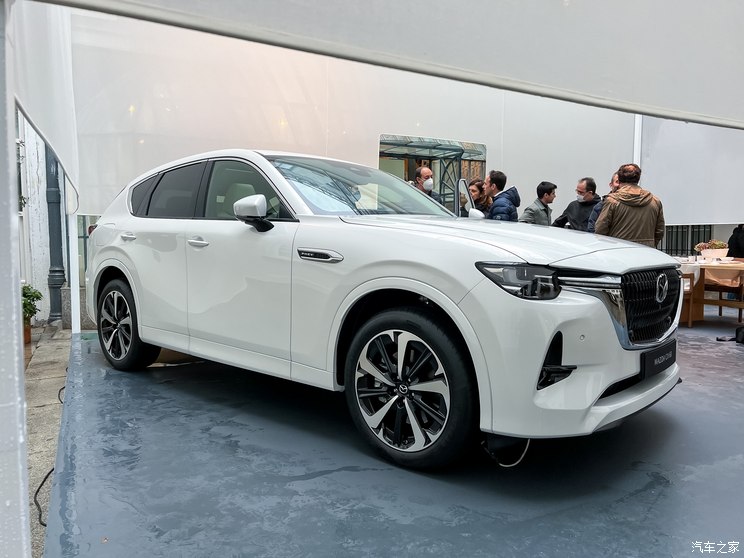 马自达(进口) 马自达CX-60新能源 2022款 PHEV Takumi 欧洲版 马自达(进口) 马自达CX-60新能源 2022款 PHEV Takumi 欧洲版