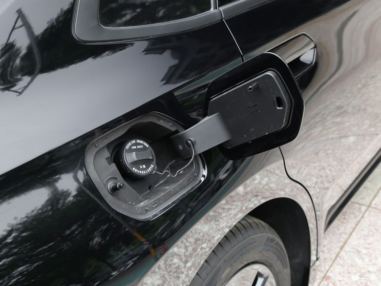 上汽通用五菱 五菱星光 2023款 70 标准版 上汽通用五菱 五菱星光 2023款 70 标准版