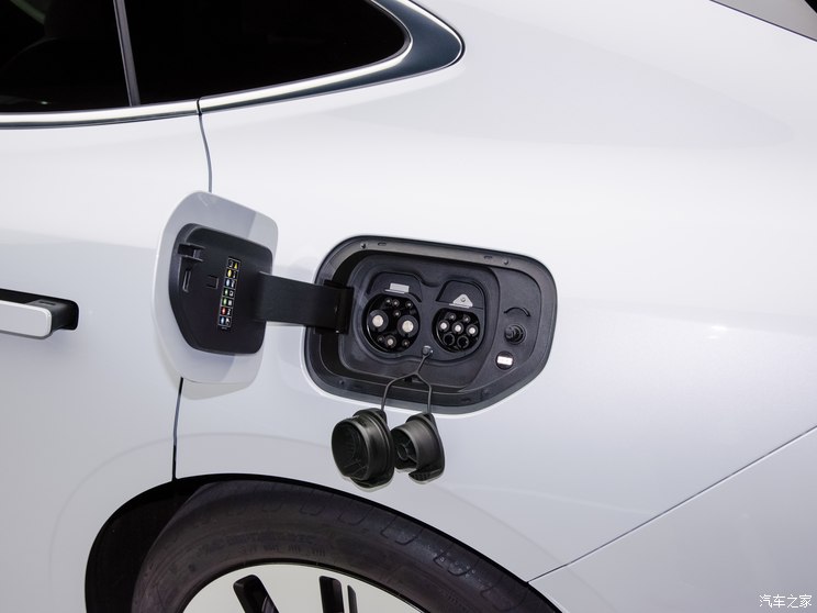 吉利汽车 银河E8 2023款 基本型 吉利汽车 银河E8 2023款 基本型