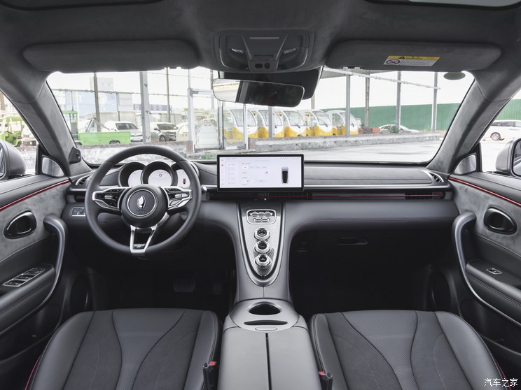 长城汽车 欧拉闪电猫 2024款 暗夜版 555km 尊贵版 长城汽车 欧拉闪电猫 2024款 暗夜版 555km 尊贵版