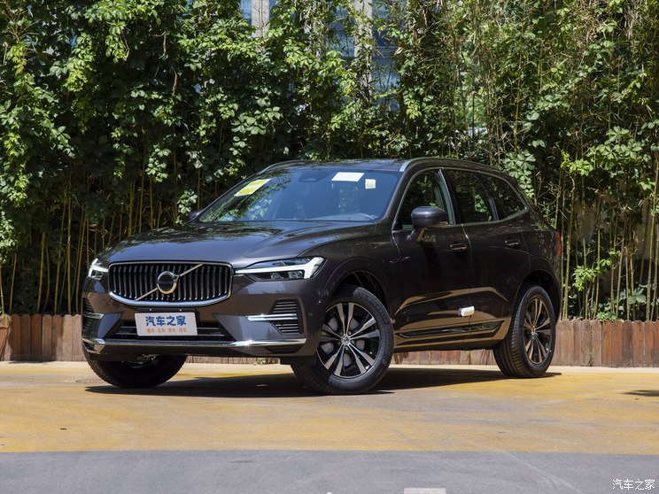 沃尔沃亚太 沃尔沃XC60 2024款 B5 四驱智逸豪华版 沃尔沃亚太 沃尔沃XC60 2024款 B5 四驱智逸豪华版