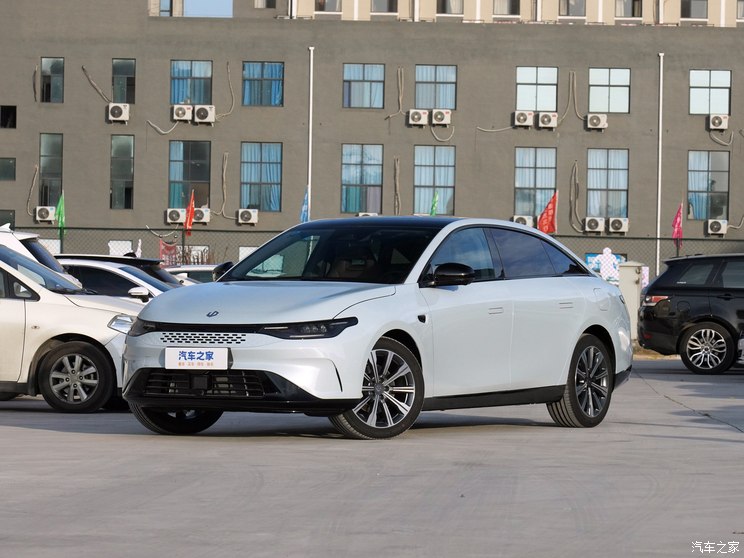 零跑汽车 零跑C01 2023款 增程 行政版 零跑汽车 零跑C01 2023款 增程 行政版