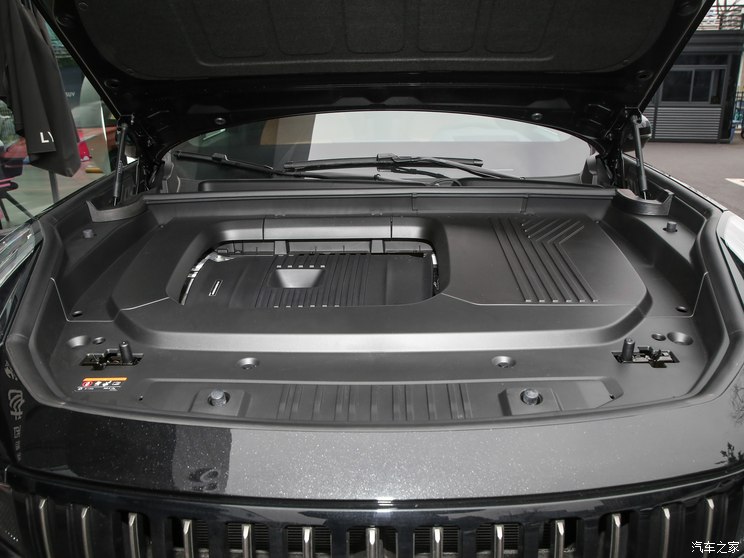 领克 领克09新能源 2024款 2.0TD EM-P HALO 六座 领克 领克09新能源 2024款 2.0TD EM-P HALO 六座