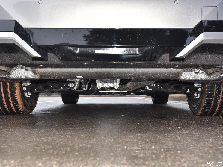 华晨宝马 宝马5系 2024款 530Li 尊享型 M运动套装 华晨宝马 宝马5系 2024款 530Li 尊享型 M运动套装