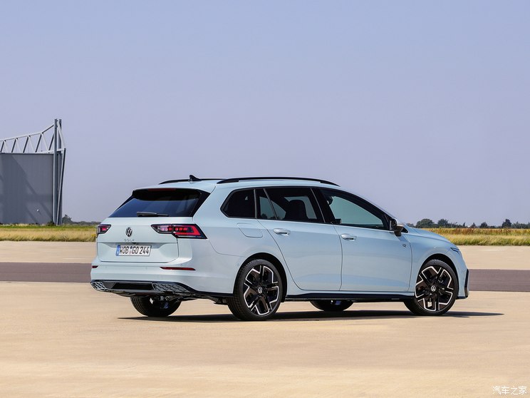 大众(进口) 高尔夫(进口) 2024款 旅行车 R-Line 大众(进口) 高尔夫(进口) 2024款 旅行车 R-Line