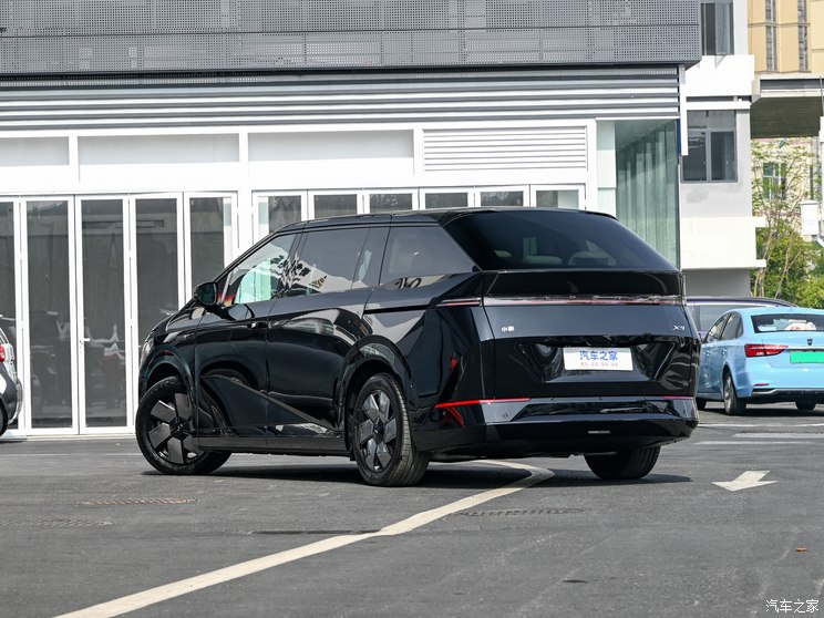 小鹏汽车 小鹏X9 2024款 610长续航Pro 小鹏汽车 小鹏X9 2024款 610长续航Pro