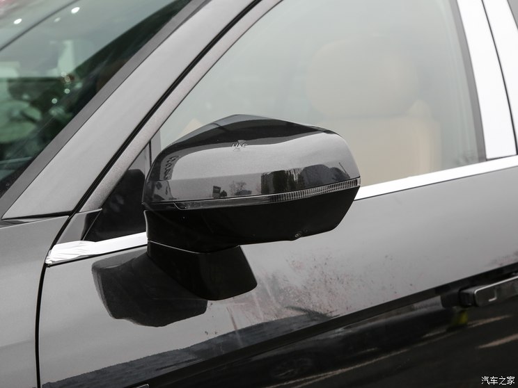 领克 领克09新能源 2024款 2.0TD EM-P HALO 六座 领克 领克09新能源 2024款 2.0TD EM-P HALO 六座