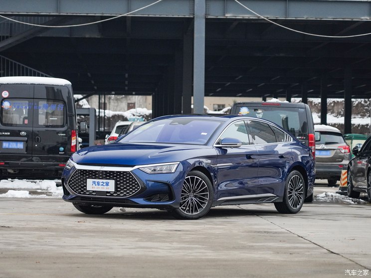 比亚迪 汉 2023款 DM-i 冠军版 121KM 尊享型 比亚迪 汉 2023款 DM-i 冠军版 121KM 尊享型