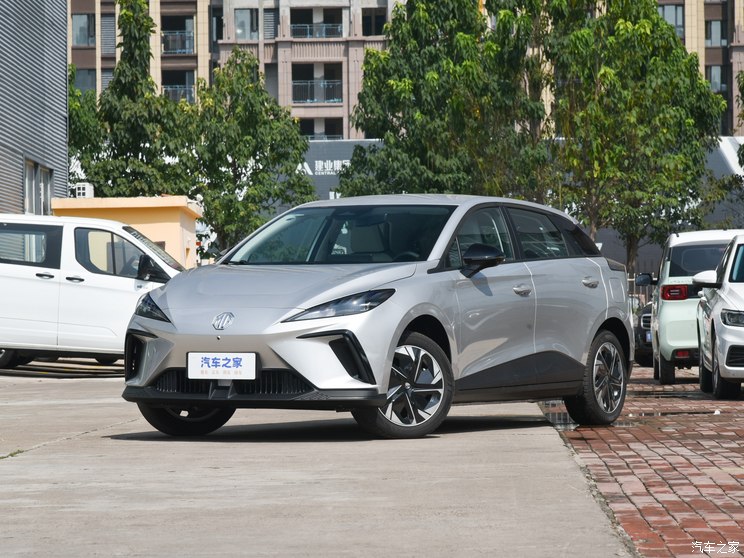 上汽集团 MG4 EV 2023款 415km 出海冠军行政版 上汽集团 MG4 EV 2023款 415km 出海冠军行政版
