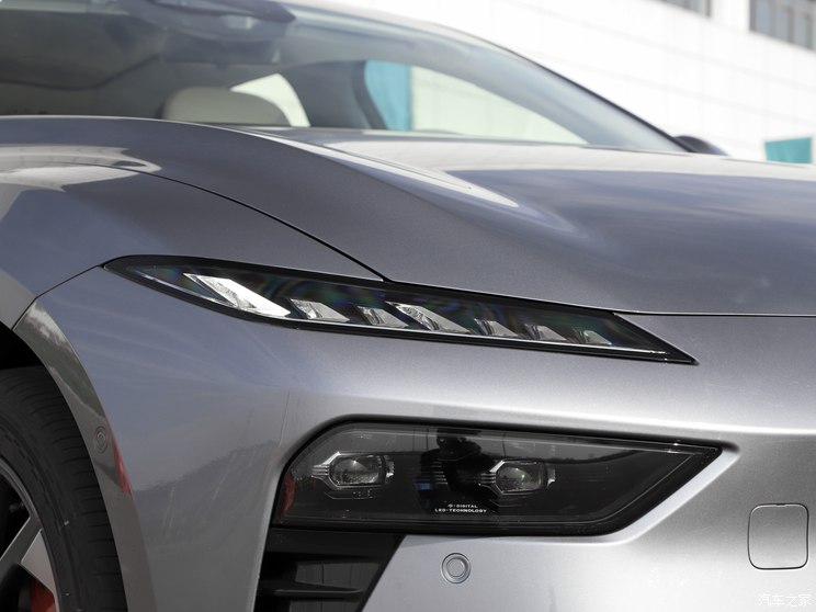 东风乘用车 eπ 007 2024款 620Pro版 东风乘用车 eπ 007 2024款 620Pro版