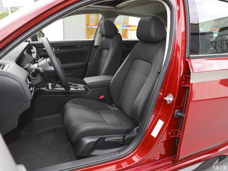 广汽本田 型格 2024款 240TURBO CVT�o限MUGEN版