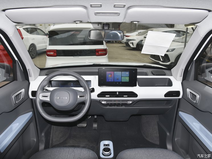 吉利汽车 熊猫 2023款 熊猫mini 200km 耐力熊 吉利汽车 熊猫 2023款 熊猫mini 200km 耐力熊