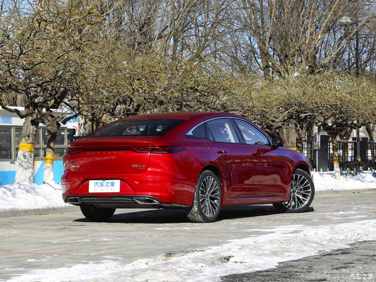 一汽奔腾 奔腾B70 2024款 第四代 2.0T 领航版 一汽奔腾 奔腾B70 2024款 第四代 2.0T 领航版