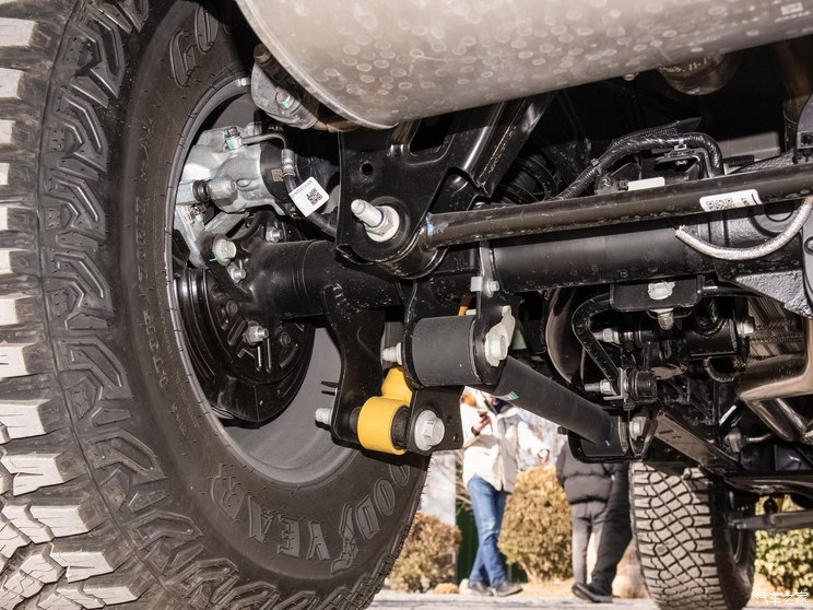 江铃福特 福特烈马 2024款 2.3T 大沼泽地 江铃福特 福特烈马 2024款 2.3T 大沼泽地