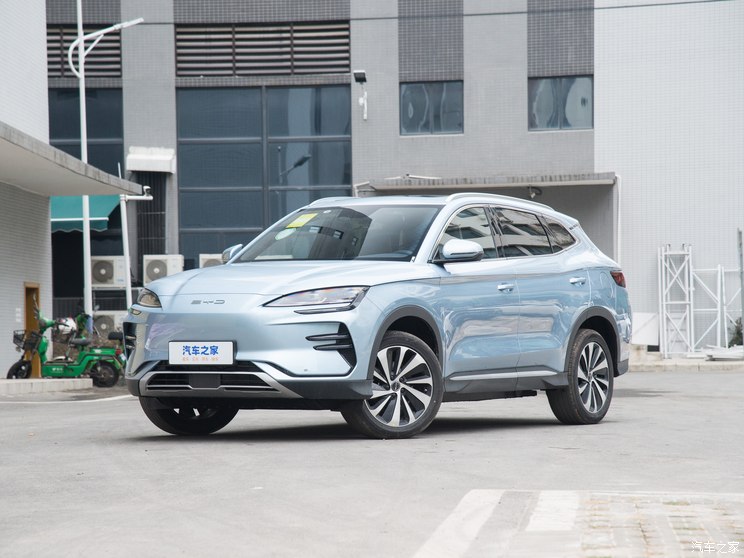比亚迪 宋PLUS新能源 2024款 荣耀版 EV 520km 豪华型 比亚迪 宋PLUS新能源 2024款 荣耀版 EV 520km 豪华型