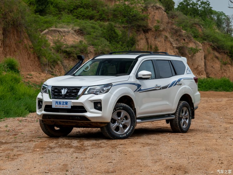 郑州日产 帕拉丁 2024款 2.0T 四驱纪念版 郑州日产 帕拉丁 2024款 2.0T 四驱纪念版