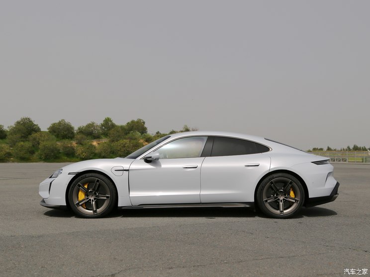 保时捷 Taycan 2024款 Taycan Turbo S 保时捷 Taycan 2024款 Taycan Turbo S