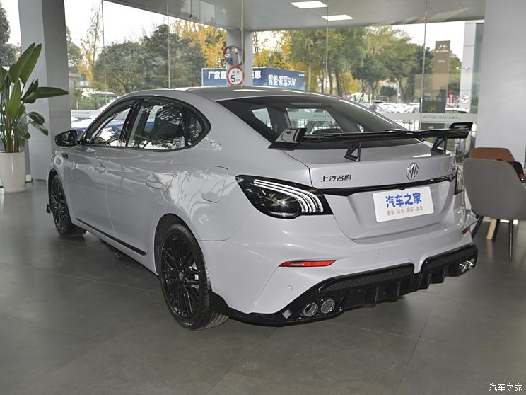 上汽集团 MG6 2023款 1.5T XLINE 猎鲨版 上汽集团 MG6 2023款 1.5T XLINE 猎鲨版
